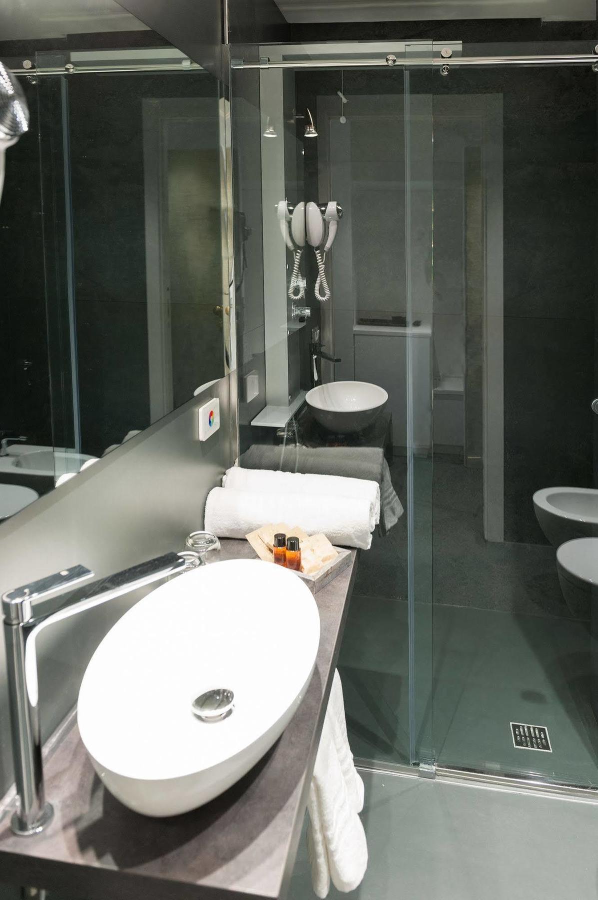 Residenza Monfy Hotel Rome Luaran gambar